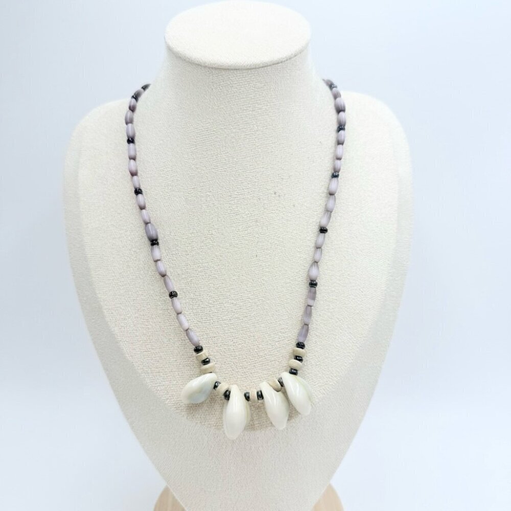 Vintage 80s Cat’s Eye Beads Cowrie Shell Necklace